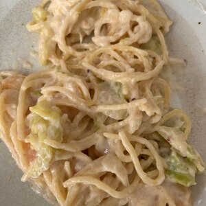 牛乳で濃厚☆フライパンひとつでエビのクリームパスタ